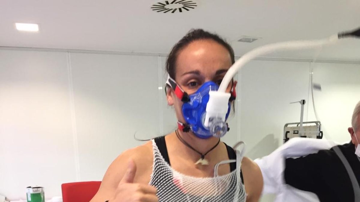 La capitana Vanesa Núñez, ‘Pixu’, al fer la prova d’esforç.