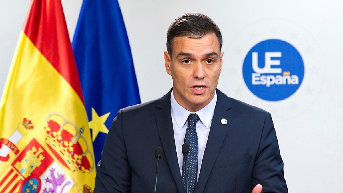Pedro Sánchez durant la compareixença des de Brussel·les.