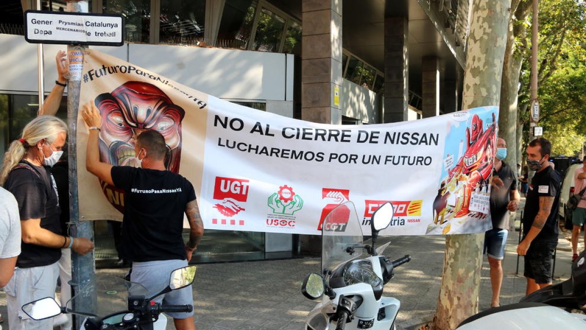 Protesta de los trabajadores de Nissan el martes en Barcelona.