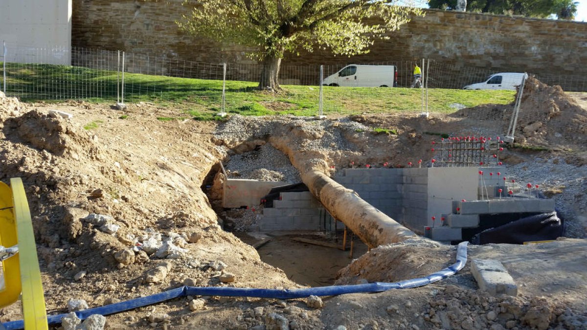 Empieza la construcción del 'by-pass' en los depósitos de la Seu Vella