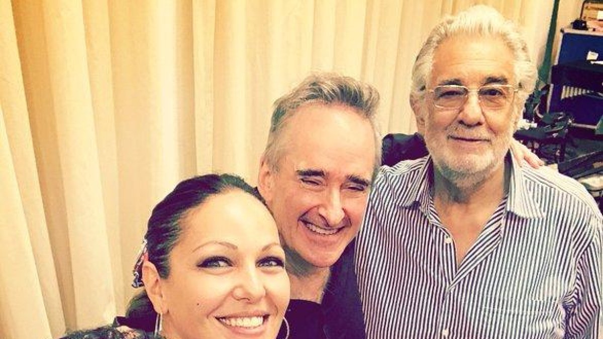 Primera foto del tenor (a la derecha) tras las acusaciones de acoso.