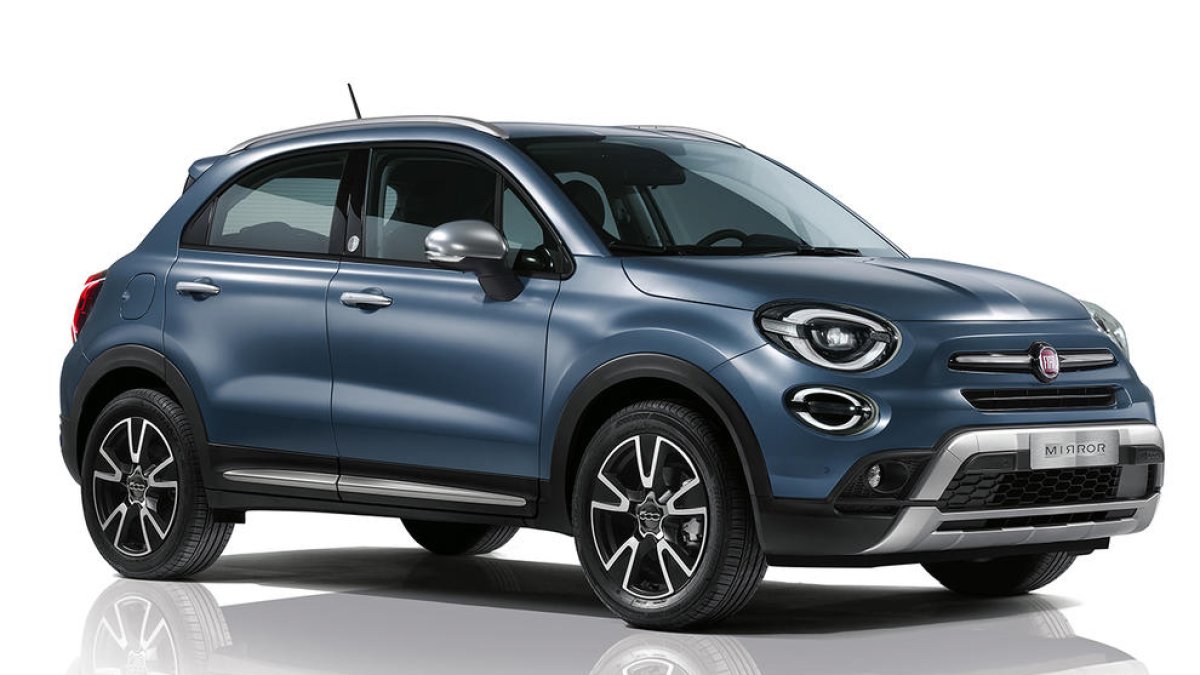 Arriba la versió especial Mirror als models Fiat Cross 500 X i 500 L