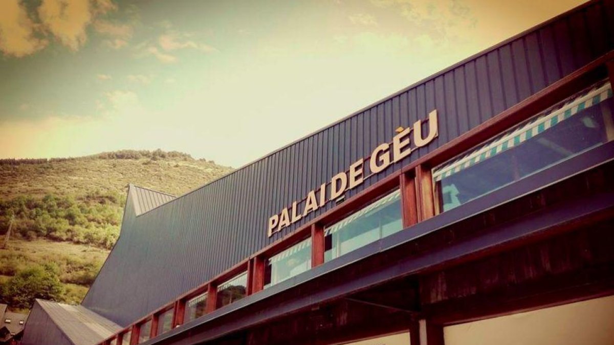 Vielha recupera la pista de gel