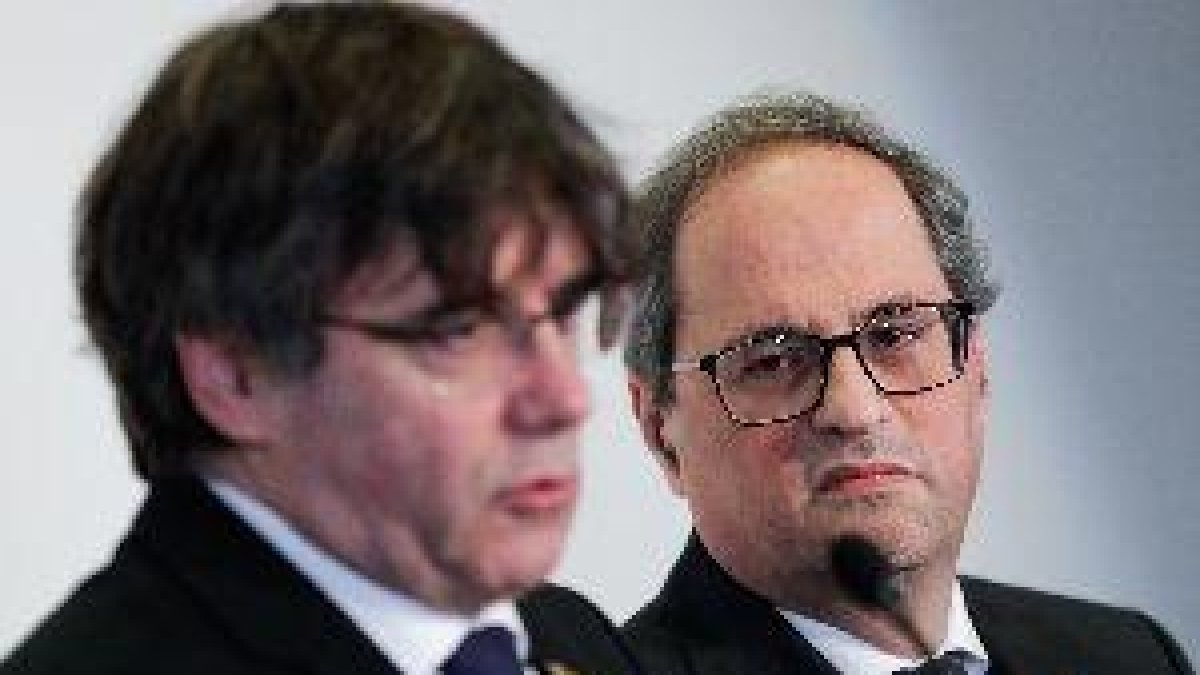 Puigdemont tantea a Talegón para sumarse a una candidatura para las europeas