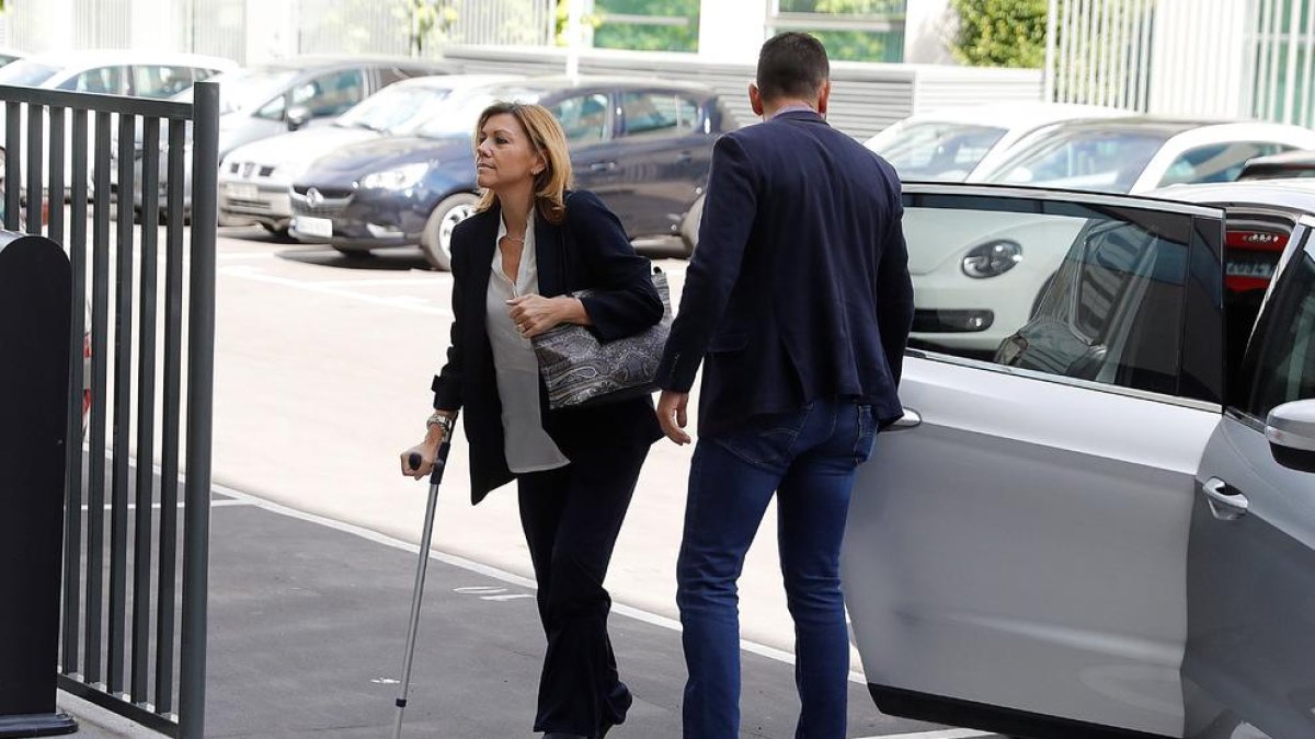 La exsecretaria general del PP María Dolores de Cospedal a su llegada a los juzgados.