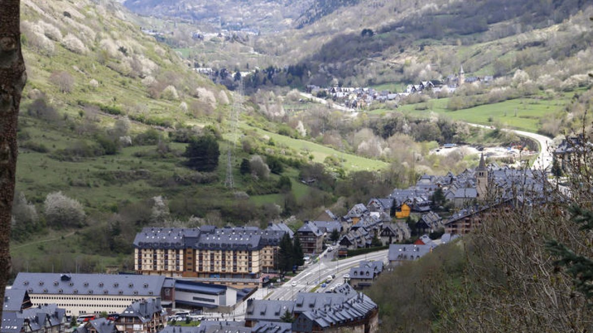 La majoria de les rutes de muntanya sortiran de Vielha.