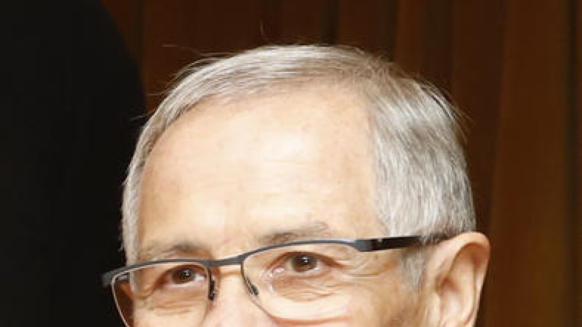 D’esquerra a dreta, Joan Viñas, Elvira Fernández i Josep Terés.