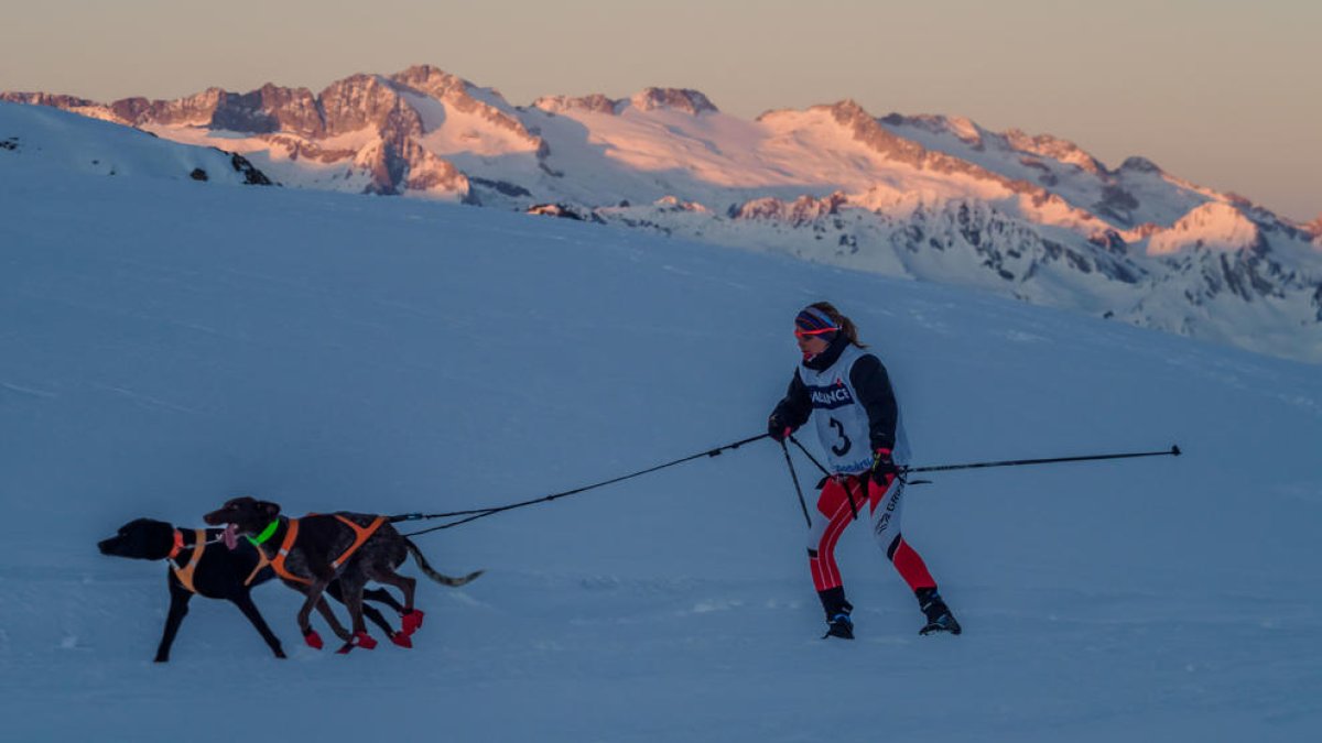 La urgellenca Marta Bosch, ahir durant la tercera etapa disputada a Baqueira Beret.