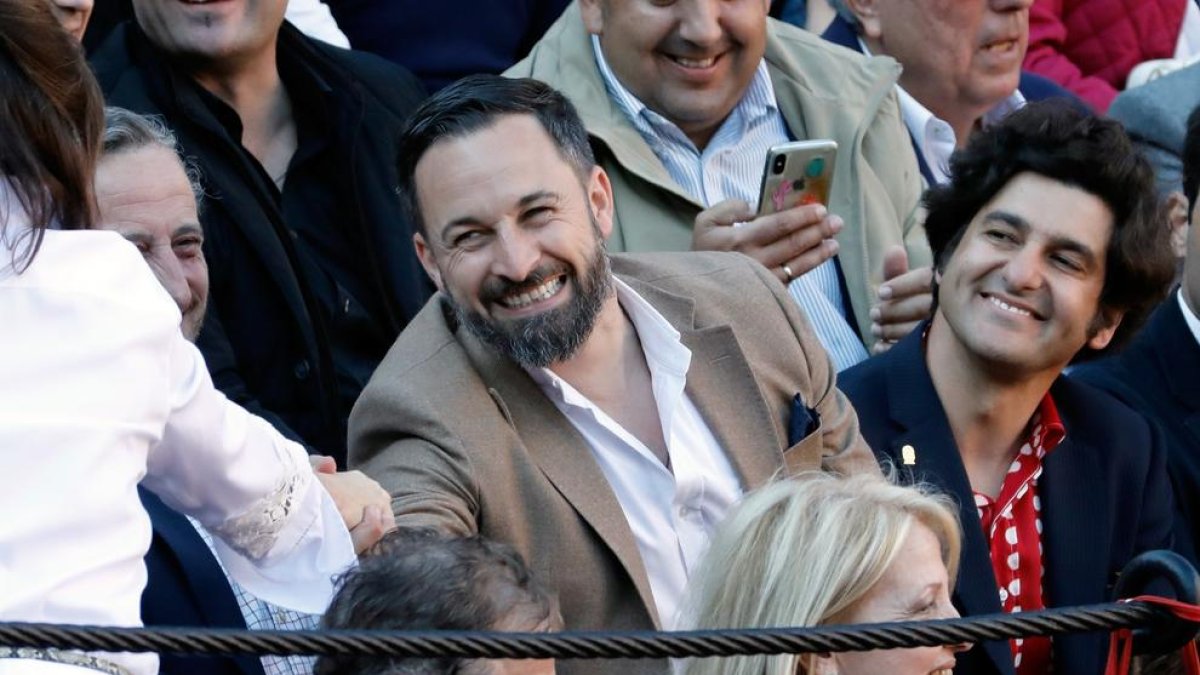 Abascal apuesta por permitir utilizar armas como defensa personal