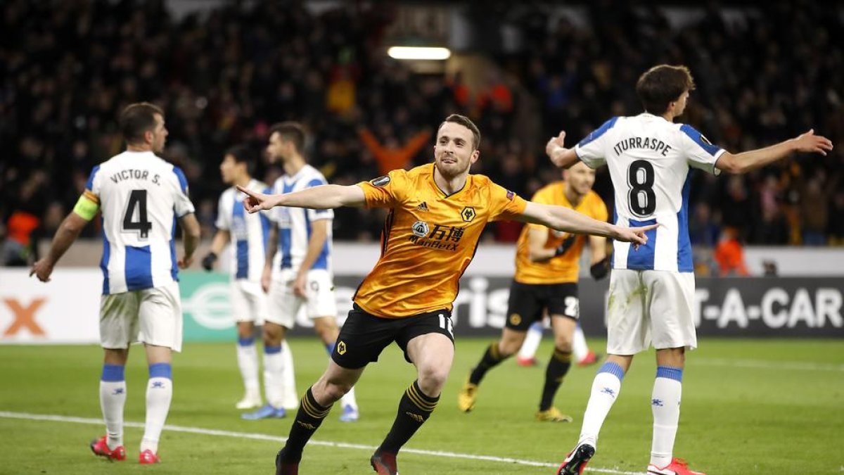 Diogo Jota celebra el primer gol dels anglesos.
