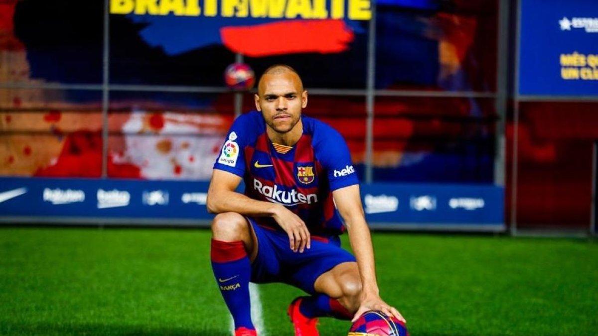 El danés Martin Braithwaite fue presentado ayer como nuevo jugador del FC Barcelona.