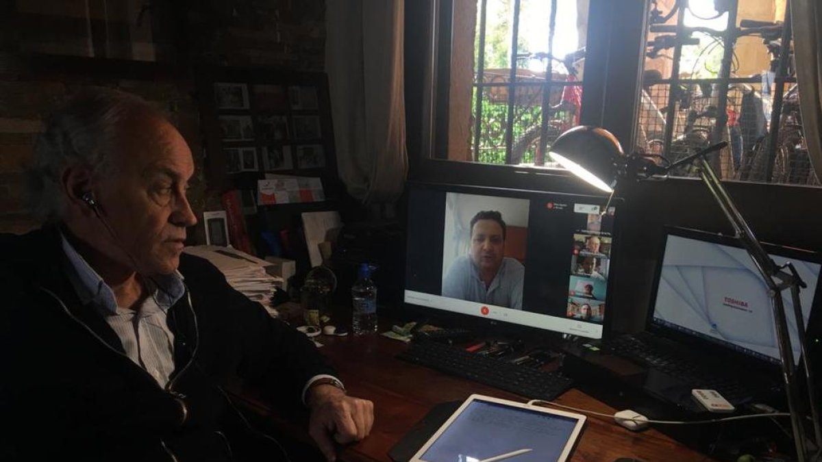 El presidente del Força Lleida, Félix González, durante la reunión telemática de ayer con la FEB.