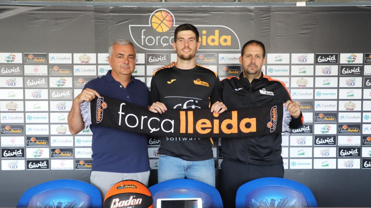 Agustí Sans fue presentado de forma oficial como nuevo jugador del ICG Força Lleida.