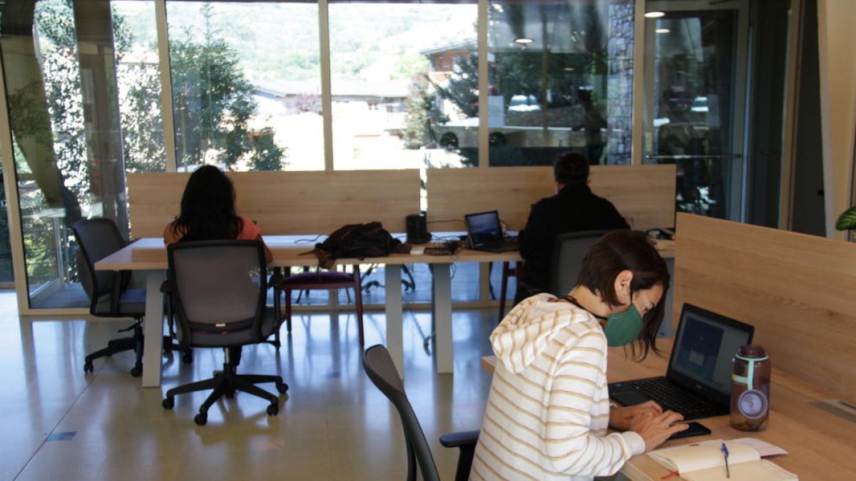 Imagen del interior del espacio de ‘coworking’ de Prullans.