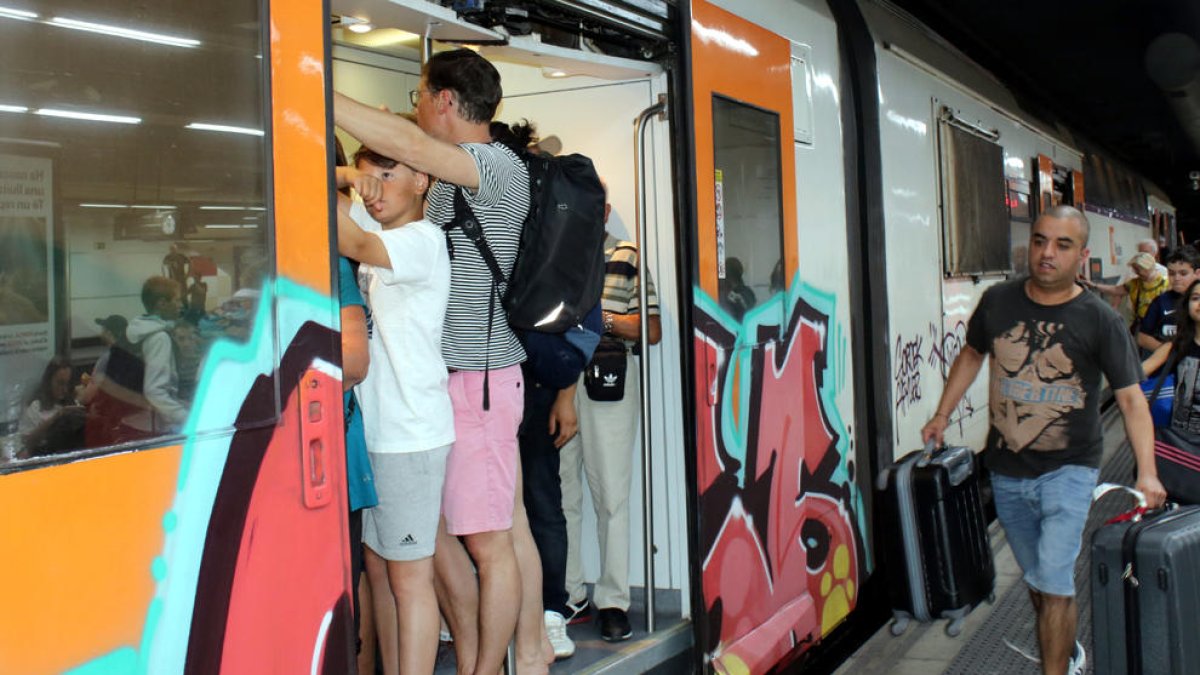 Imatge d'arxiu d'un tren de Rodalies.