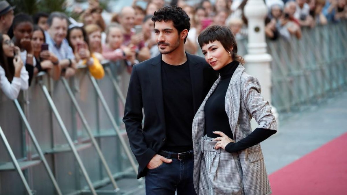Chino Darín, ayer en el festival junto a su pareja, Úrsula Corberó.