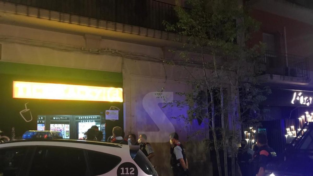 Un pub veta l'entrada a persones sense mascareta a Lleida i la policia ha d'intervenir