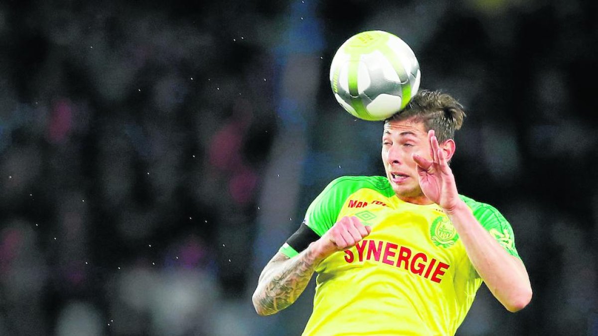 Emiliano Sala, durant un partit amb el Nantes.