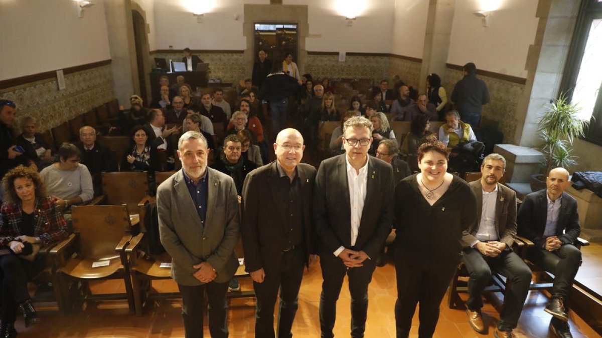 Ardanuy, Tresserras, Talarn y Rufach, minutos antes de la lección inaugural del curso académico del IEI.