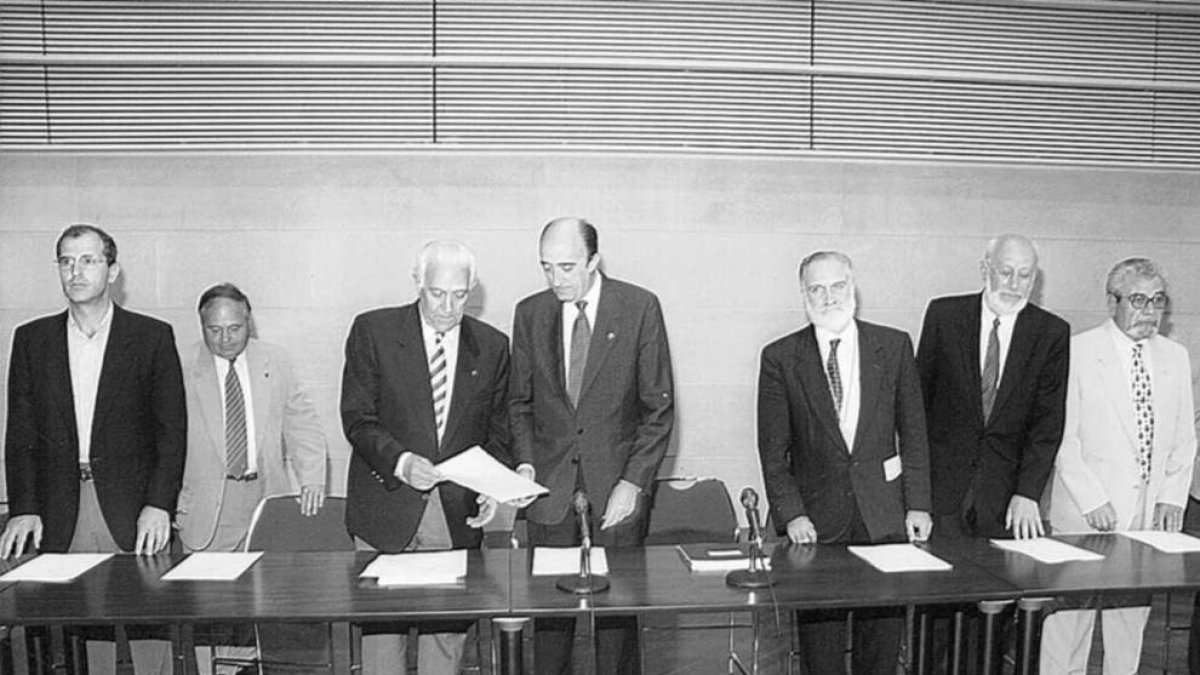La constitució del Consell Social, amb el seu primer president.