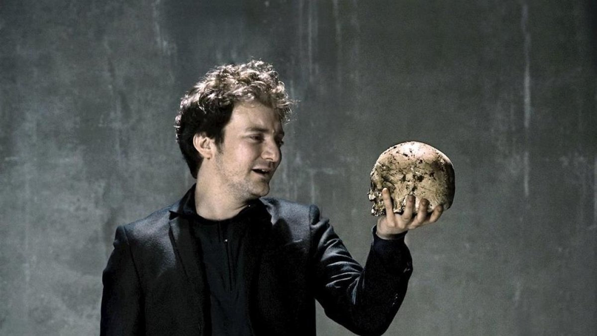 ‘El crédito’, con Carles Hipólito y Luis Merlo, en la ‘teatroteca’ del ministerio de Cultura, y ‘Hamlet’, que puede verse en el Lliure de Barcelona.