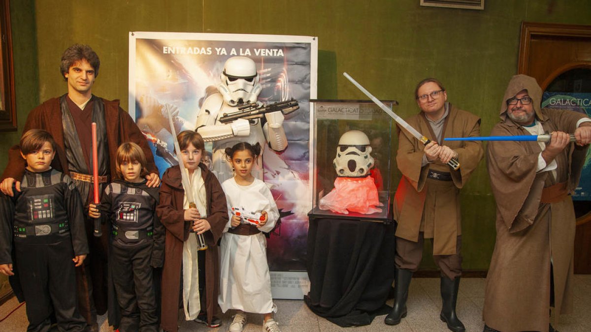 En los Majèstic Tàrrega, algunos fans fueron al estreno disfrazados.