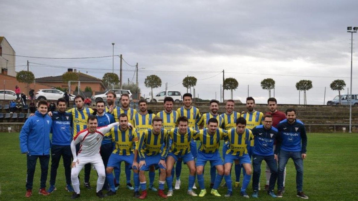 El Sudanell estrena césped y vestuarios