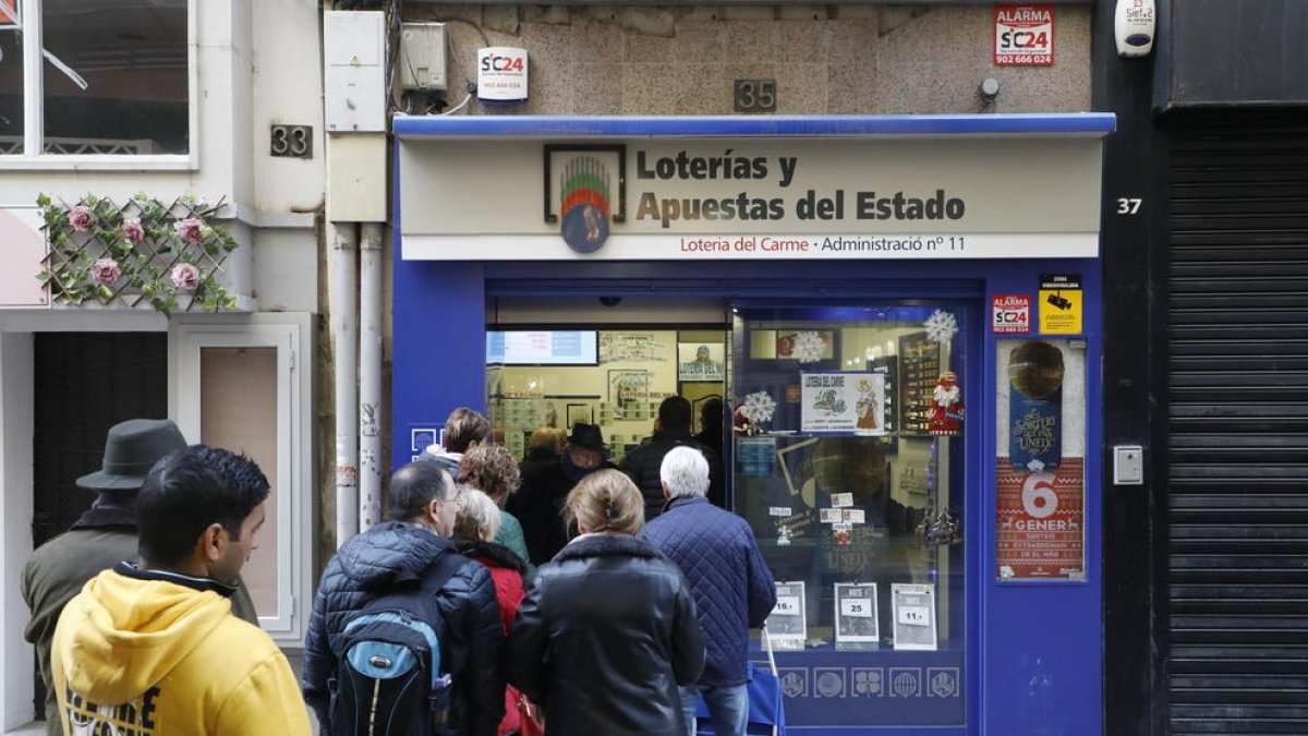 Actividad frenética ayer en la administración de Mollerussa que repartió 18 millones.