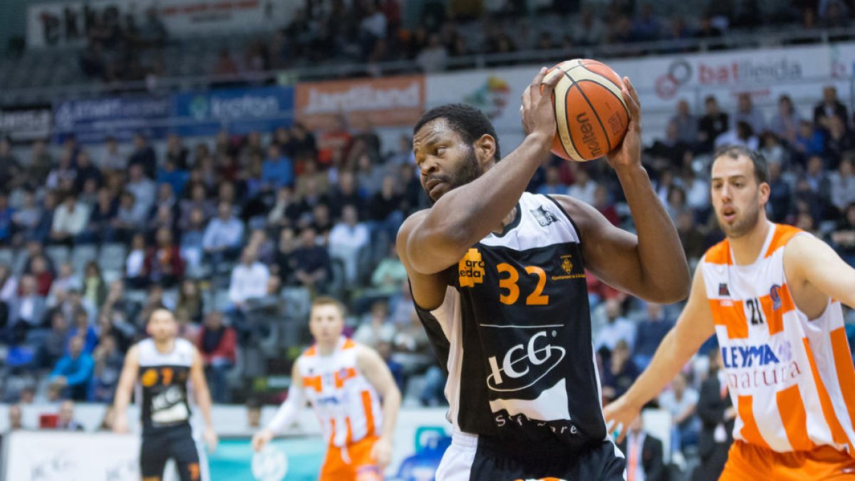 Shaquille O’Neal Cleare, en el partit de la temporada passada contra el Corunya.