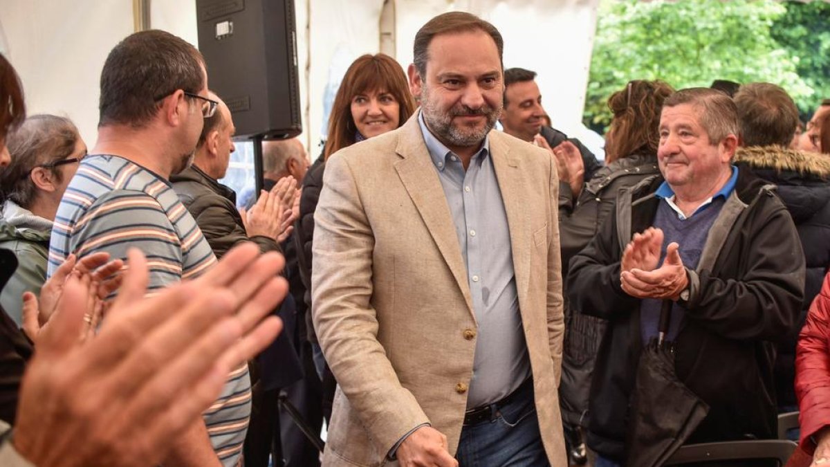 El ministro de Fomento en funciones y secretario de Organización del PSOE, José Luis Ábalos.