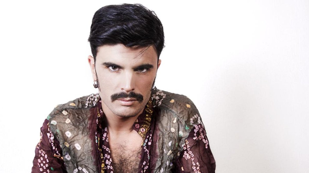 «Vull compartir històries que m’emocionen com ho feien antany»