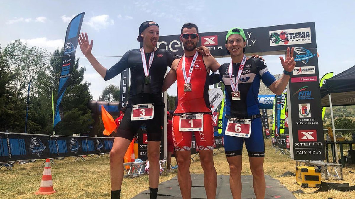 Xavier Jové, de Ponts, guanya el triatló de llarga distància Xterra Italy