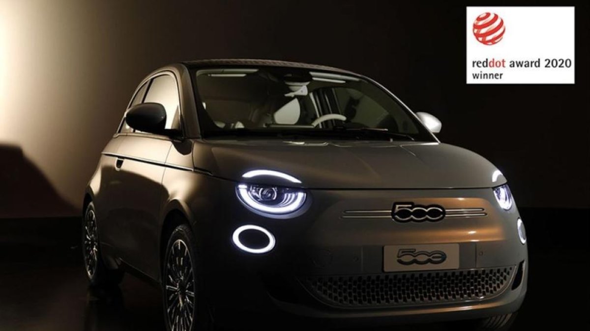 El Fiat 500, el primer 100% elèctric de FCA, guanya el premi Red Dot Award 2020