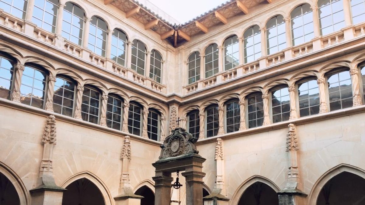 Dos claustres