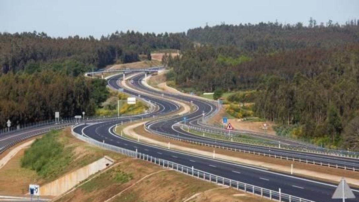 Las constructoras piden al nuevo Gobierno poner peaje en las autovías para pagar su mantenimiento