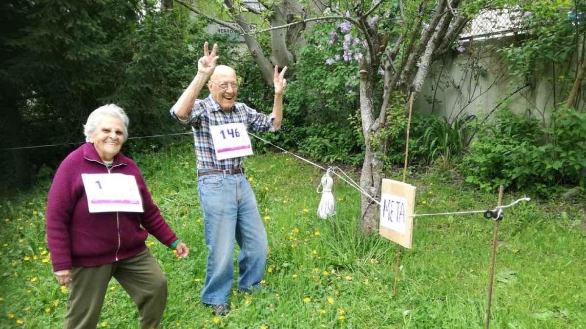 Alguns dels prop de 500 participants de la iniciativa Pallars en Moviment, que es va celebrar ahir.