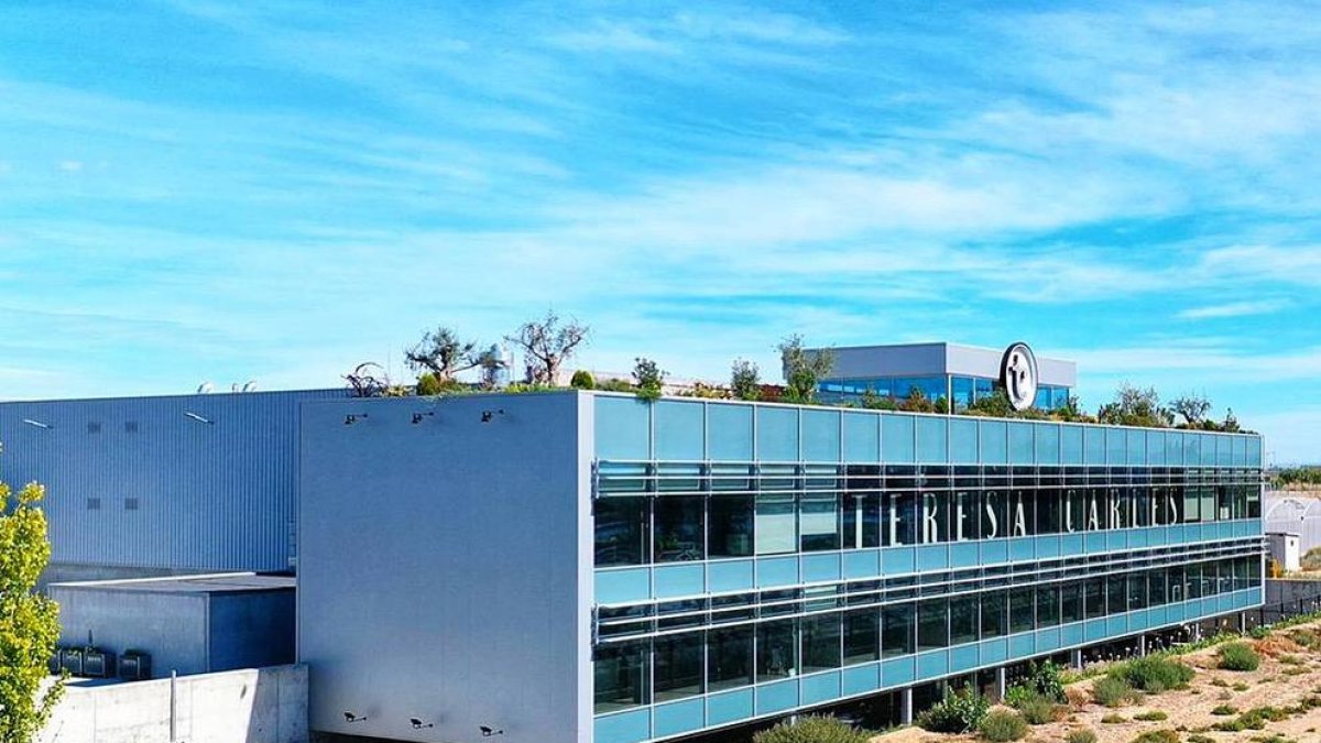 Imatge de l’obrador del grup Teresa Carles Healthy Foods al polígon Vinyes del Mig de Bell-lloc.