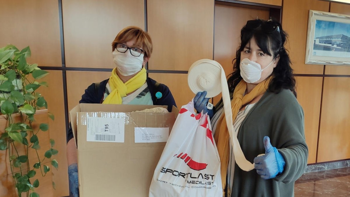 Medilast dóna als ajuntaments d'Alpicat i Lleida material per a la fabricació domèstica de mascaretes