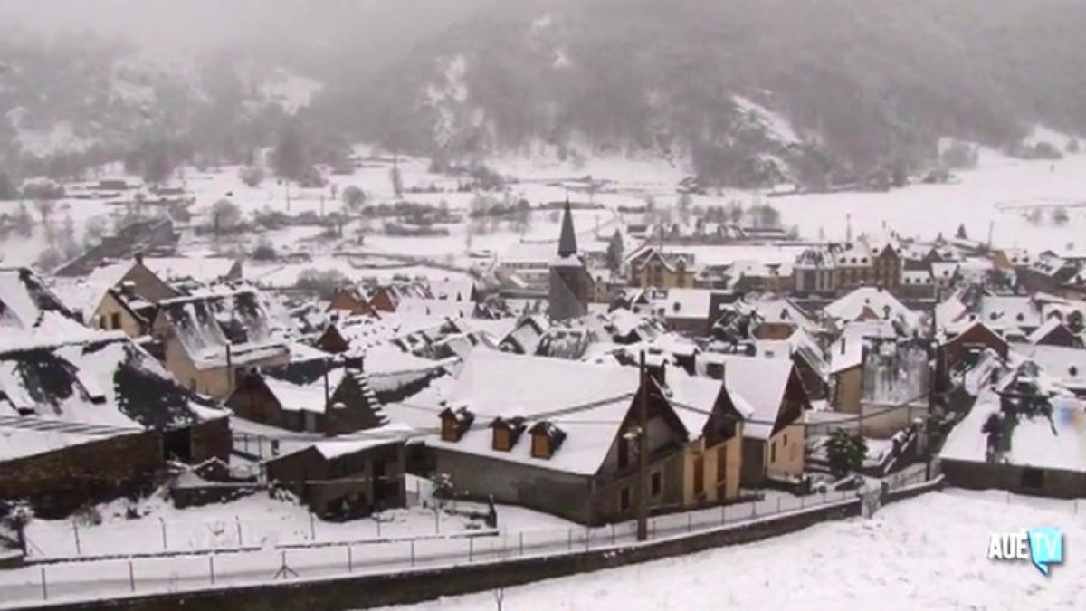 VÍDEO. Primera gran nevada a la Val d'Aran