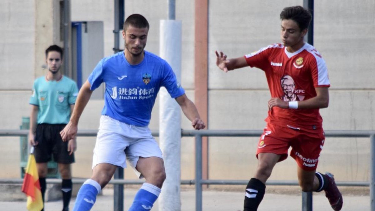 Albert Vila, en un partido con el Juvenil del Lleida, en la Liga de División de Honor.