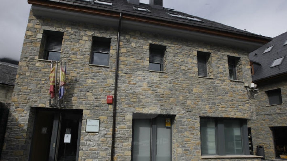 Tanquen el jutjat de Vielha perquè un advocat habitual ha donat positiu en coronavirus