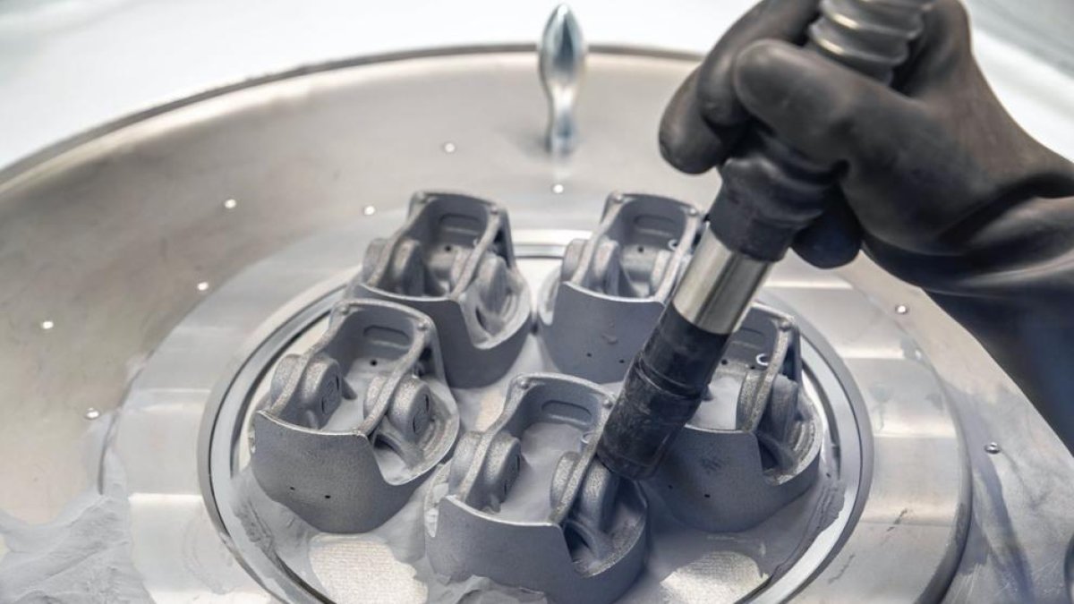 Porsche utilitza impressores 3D per fabricar pistons per a motors