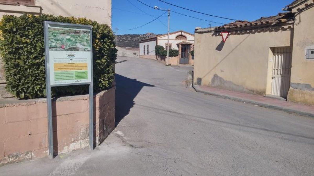 Un dels plafons d’una nova ruta instal·lat a Cubells.