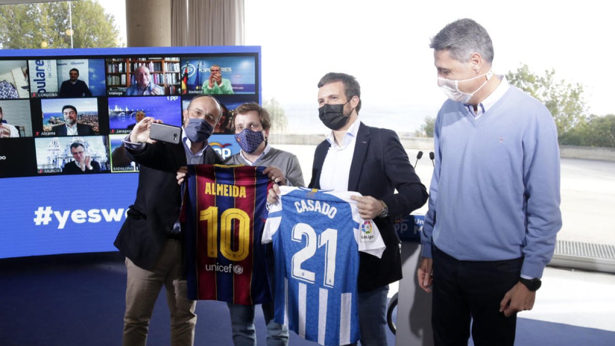 El míting celebrat ahir pel PP a Badalona.