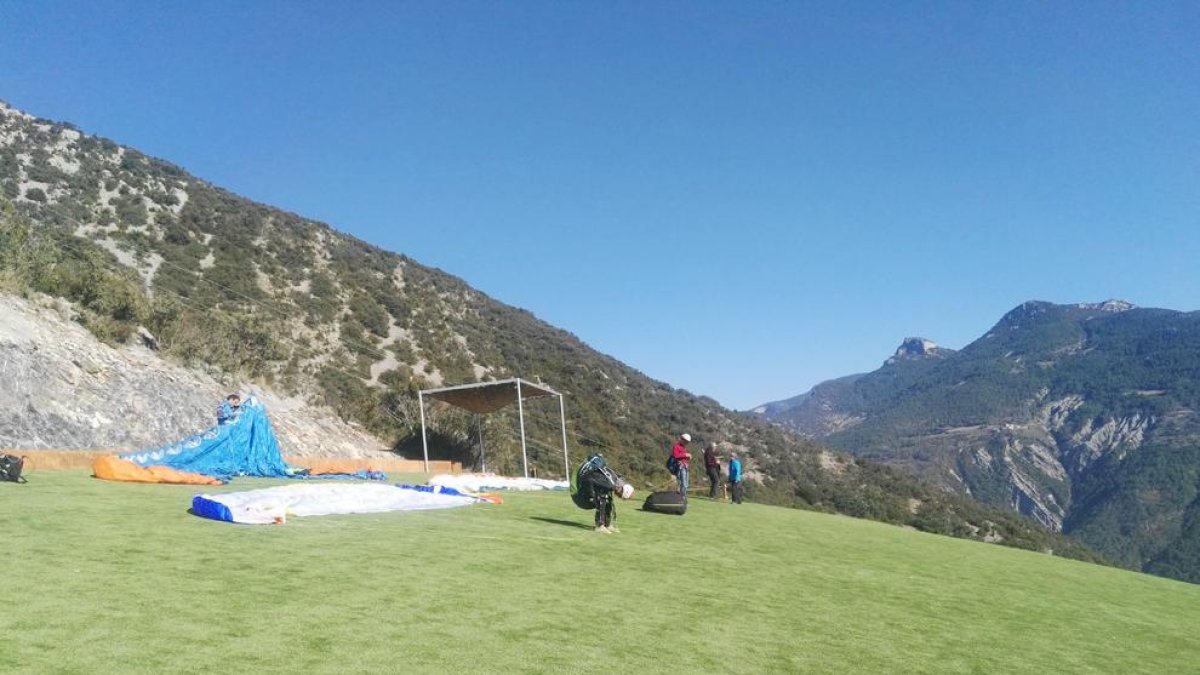 El campo de vuelo conocido como la Muntanya Màgica.
