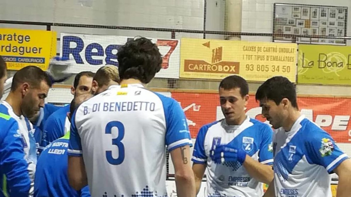 El Lleida Llista durante un tiempo muerto solicitado por el técnico Albert Folguera.