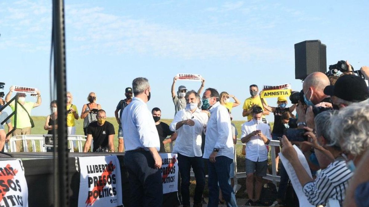 Forn, Rull i Turull critiquen la suspensió del tercer grau i es mostren