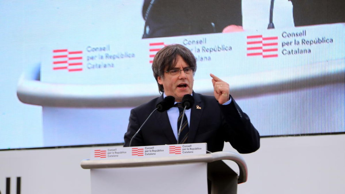 Carles Puigdemont durante una intervención en el acto del Consell Per la República en Perpinyà.
