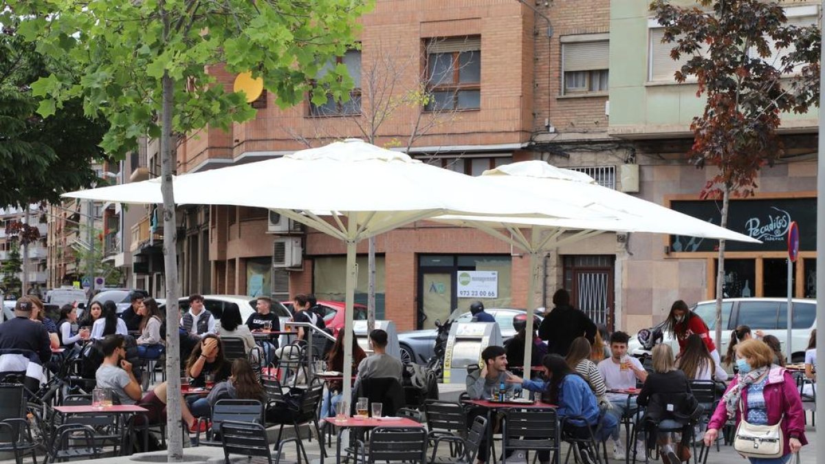 Llum verda que l'hostaleria obri fins a les 23.00 hores des del diumenge dia 9