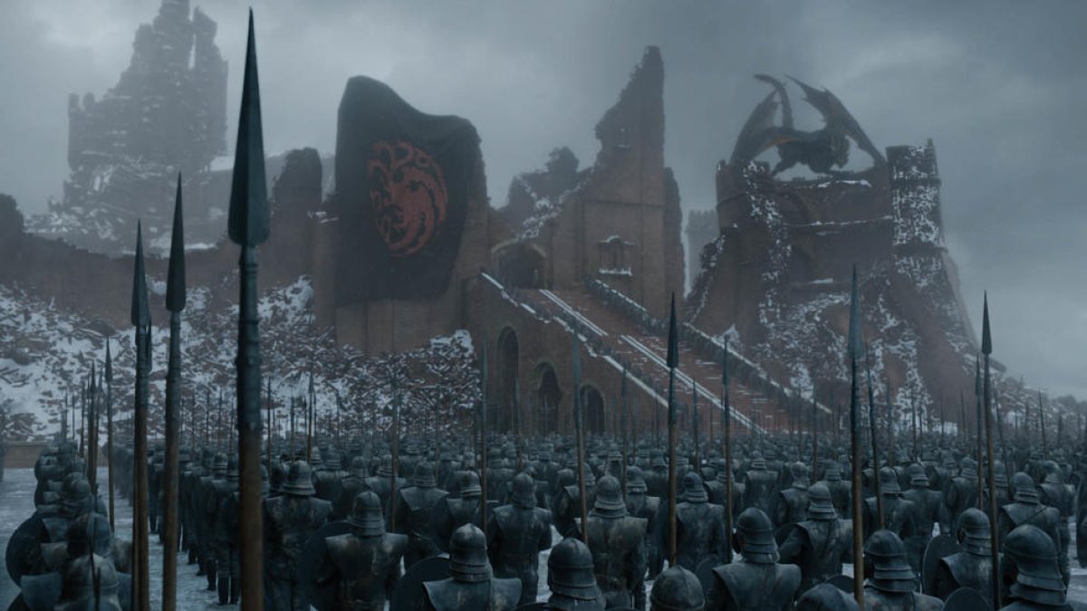 Fotograma extret de l’últim episodi de la sèrie, que mostra com va quedar Desembarcament del Rei després de l’atac de Daenerys.